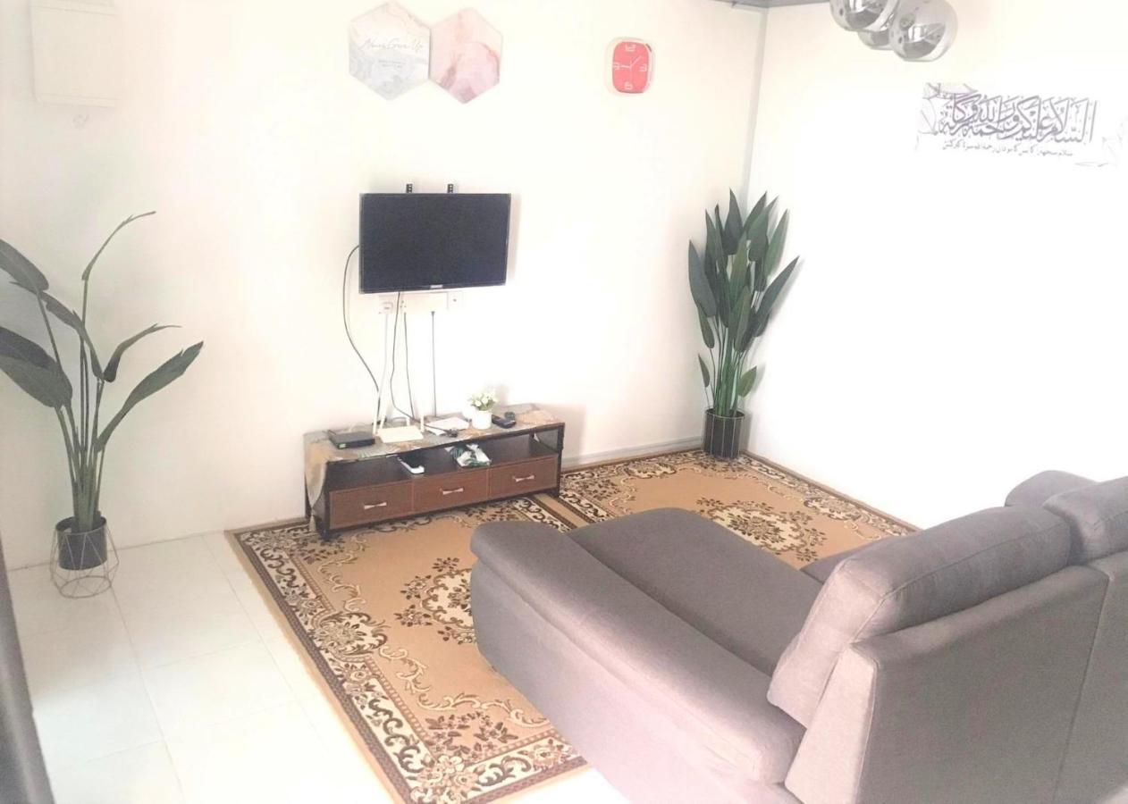 Chempaka Homestay Seri Iskandar Zewnętrze zdjęcie